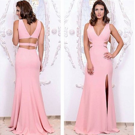 vestido com fenda na lateral