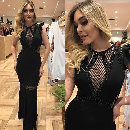 vestido de tela bordada