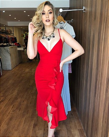 vestido vermelho com babado