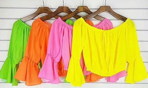 blusa ciganinha neon