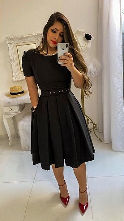 modelo vestido preto