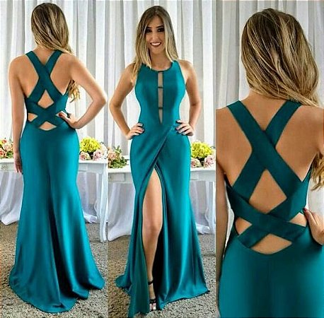 vestido verde com fenda
