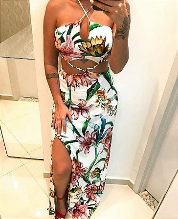 vestido longo estampado decotado