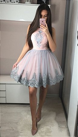 vestido rosa com azul
