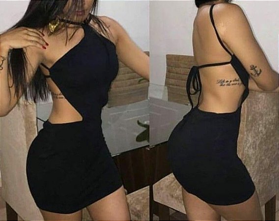 vestido preto decotado na frente