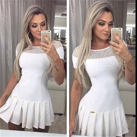 vestidos com saia plissada