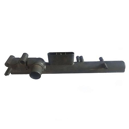 Caixa de Radiador Iveco Nova Superior Com Bico