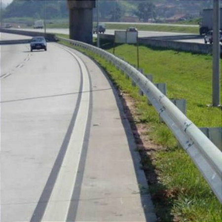 INSTALAÇÃO DE DEFENSA METÁLICA