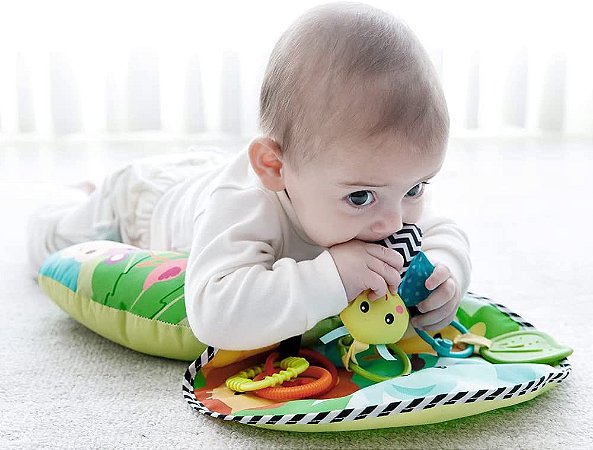 Almofada De Atividades Infantil Bebe Com Mordedor de Brinquedo