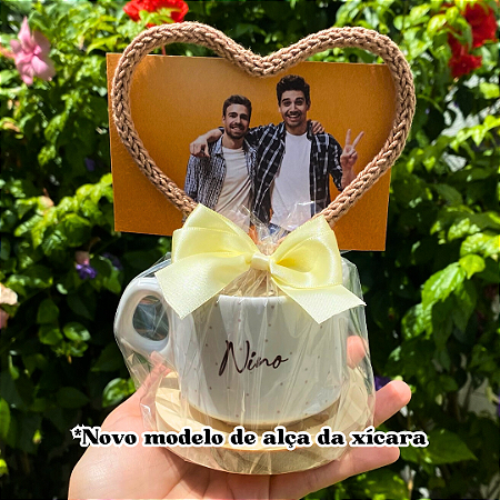 Kit Xícara e Pires de Madeira c/ Porta Retrato