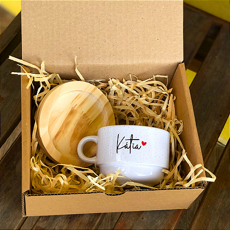 Kit Xicara Personalizada c/ Pires de madeira na Caixinha