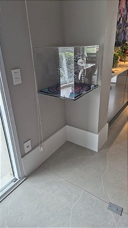 Instalador de Rodapé de Poliestireno