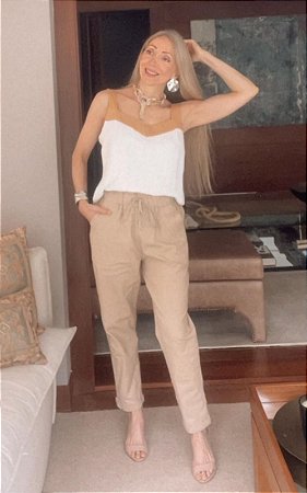 Calça Detalhe Bolso Sarja