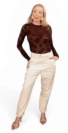 Calça Mom Cintura Alta Sarja