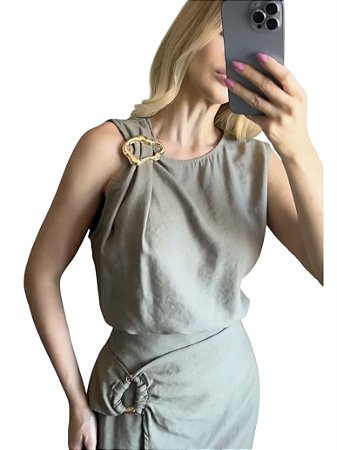 Blusa Regata Fivela Crepe