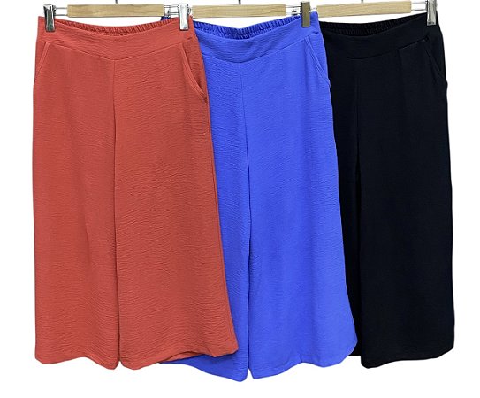 Calça Pantacourt Crepe
