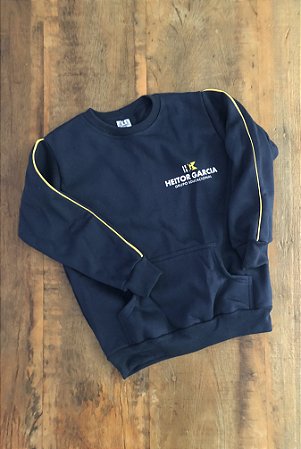 Blusa de Moleton fechada/ Heitor Garcia