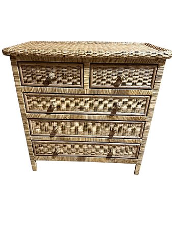 Cômoda em junco natural