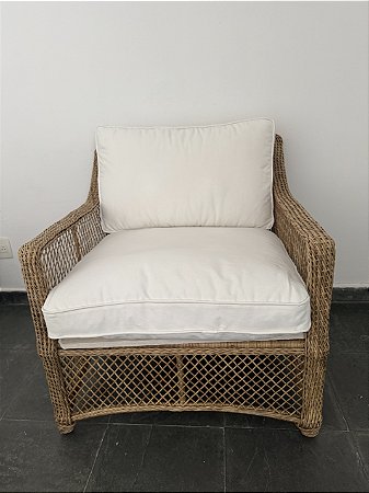 Poltrona treliça em junco natural