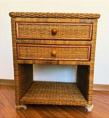 Mesa De Cabeceira de Junco