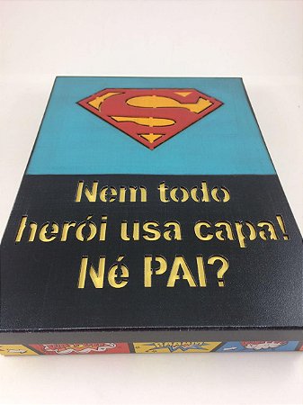 Caixa Todo Super Herói Usa Capa - Dia Dos Pais - Live 39 - 16/07/2020