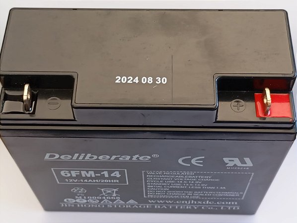 Bateria 12v P/ Auxiliar De Partida Js500s B&d 5140123-04