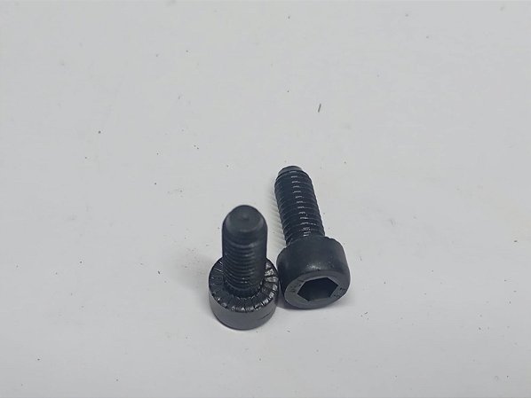 Parafuso Da Flange P/serra Marm. Gdc 14-40 Gdc 150 151 Bosch