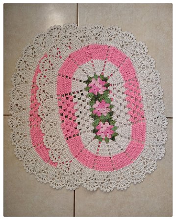 Tapete Oval de crochê rosa com square - Loft DuGui
