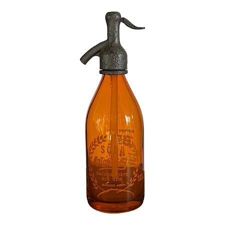 Antiga garrafa decorativa em vidro grosso na cor laranja , sifão, mede 27x11 cm diâmetro