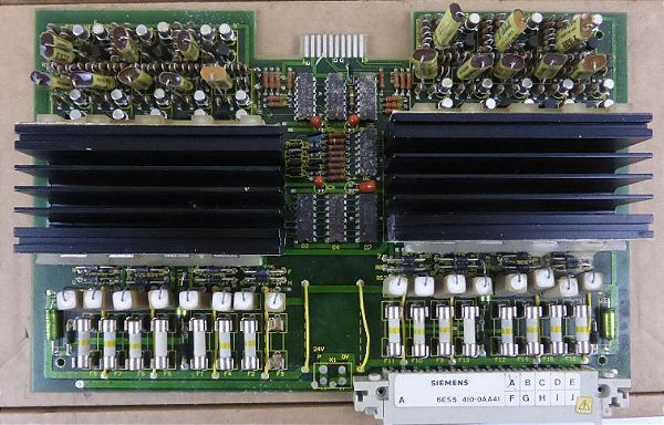 SIEMENS 6ES5410-0AA41 Módulo de Saída Digital S5-010