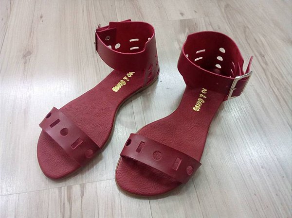 Sandália Vegana - Furinho Vermelha - Couro \u0026 Cores Vegan