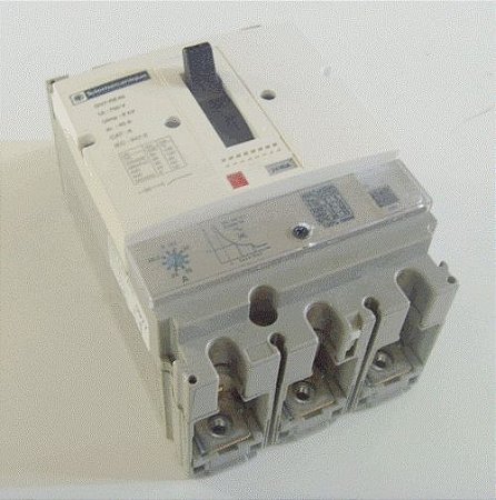 DISJUNTOR MOTOR TERMOMAGNÉTICO TRIPOLAR - TELEMECANIQUE GV7 RE40 - 24/40A