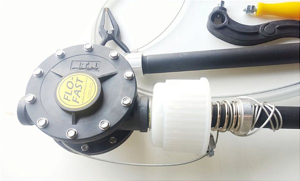 BOMBA MANUAL PARA TRANSFERÊNCIA DE COMBUSTÍVEL UTILIZADOS EM CARROS CORRIDA E OUTROS - FLO-FAST 30302