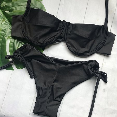 Biquíni com Aro e calcinha Asa delta com detalhe Preto
