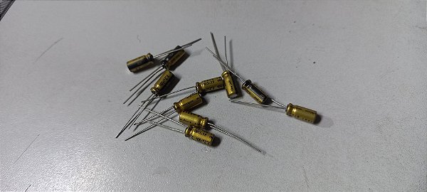 10 capacitores 2,2uf x 50v Nichicon Fine Gold