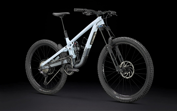 Trek Slash 8 Gen 6 Plasma Grey Pearl Mountain Bike