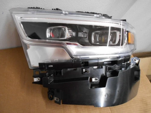 Farol led LD RAM 2500 3500 2019-2024 - Mopar