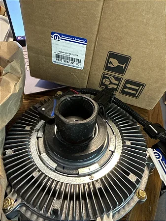 Polia Viscosa FAN RAM 6.7L 2500 3500 19-26 68359842AD