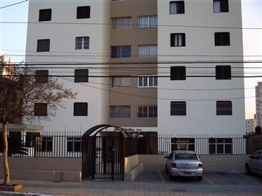 Apartamento para Alugar - Santa Teresinha 061