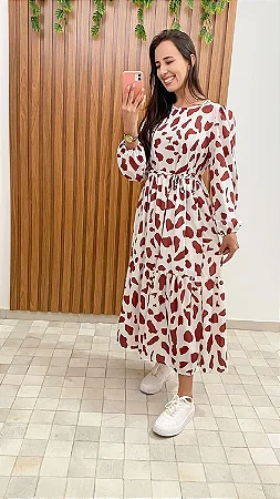 Vestido estampado Cow print com estampa com fundo claro e marrom