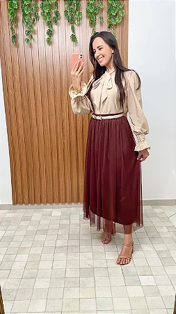 Saia Midi marrom em tule com lastex na cintura