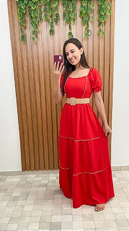 Vestido vermelho longo com cinto