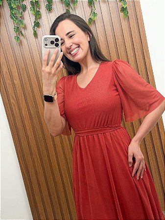 Vestido longuete com decote em V