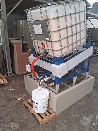 Inclinador tombador conteiner ibc