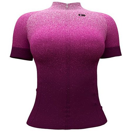 camiseta roxa com rosa