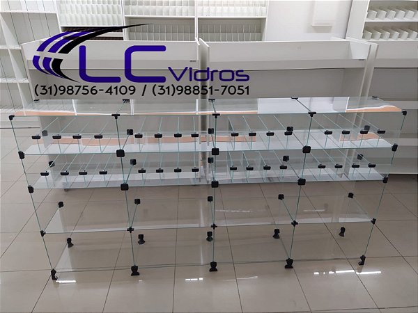 Balcão de vidro 2 metros comprimento