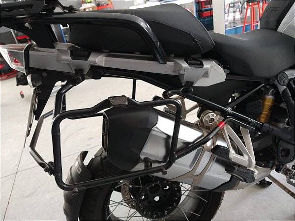 Suporte Lateral de Baús GIVI para BMW R1200 e 1250 GS