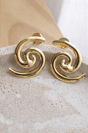 Brinco Regiane Dourado