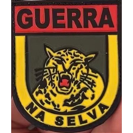 Emborrachado EB Gorro Colorido Guerra na Selva (Fundo Vermelho)