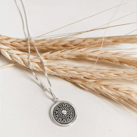 Conjunto colar e brincos mandala em Prata 925